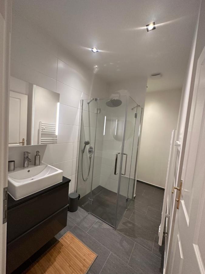Lion'S Rooms N Apartments Виена Екстериор снимка