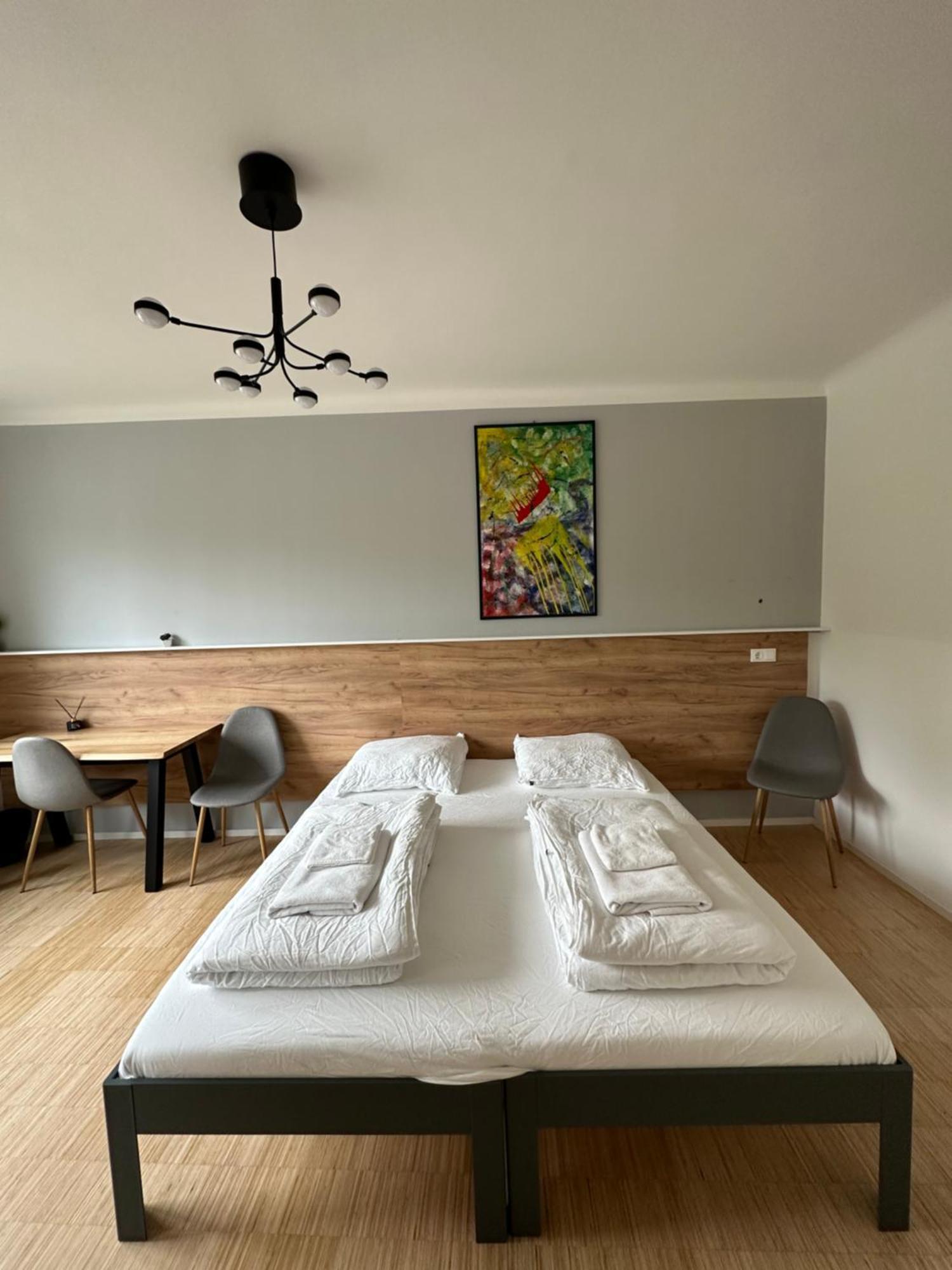Lion'S Rooms N Apartments Виена Екстериор снимка
